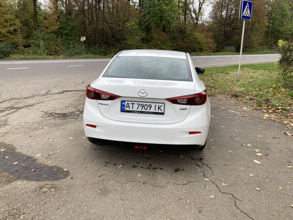 Мазда 3, дизель 2.2, 2015 року