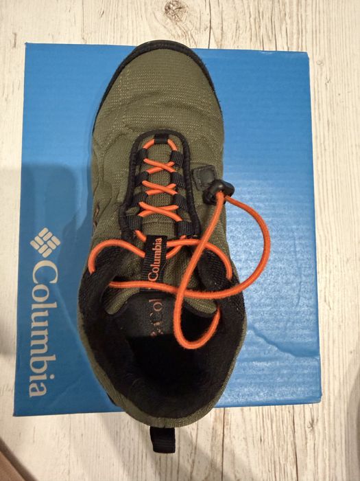 Продам кросівки Columbia