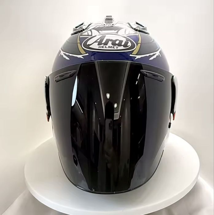 Capacete arai aberto