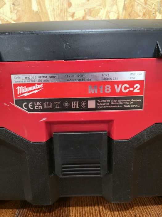 Пилосос Milwaukee M18 VC-2