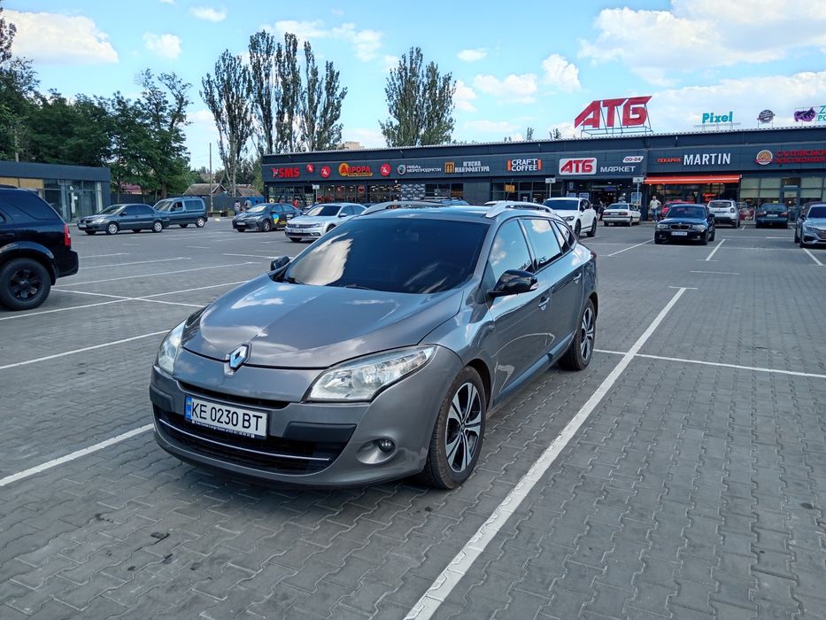 Авто Рено меган 3