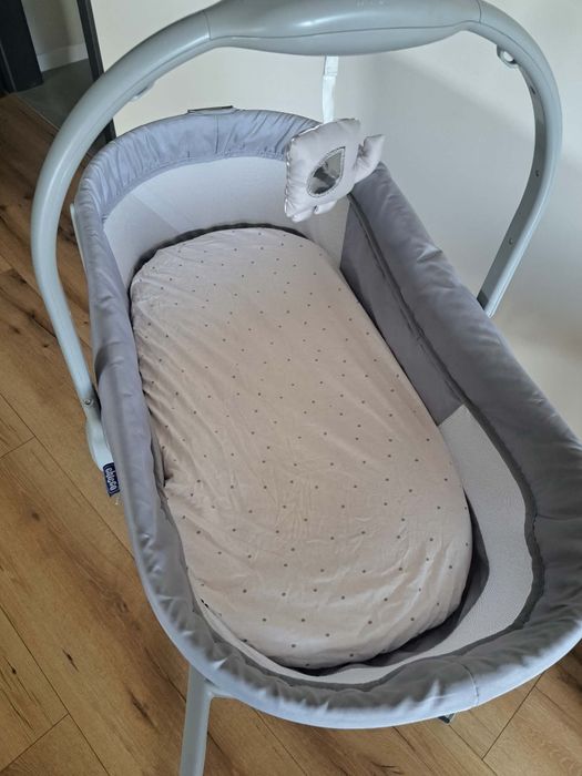 Baby Hug 4w1 szary Chicco kołyska dostawka. Chicco Clamy wibracje