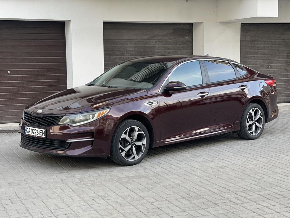 Продам автомобіль KIA optima