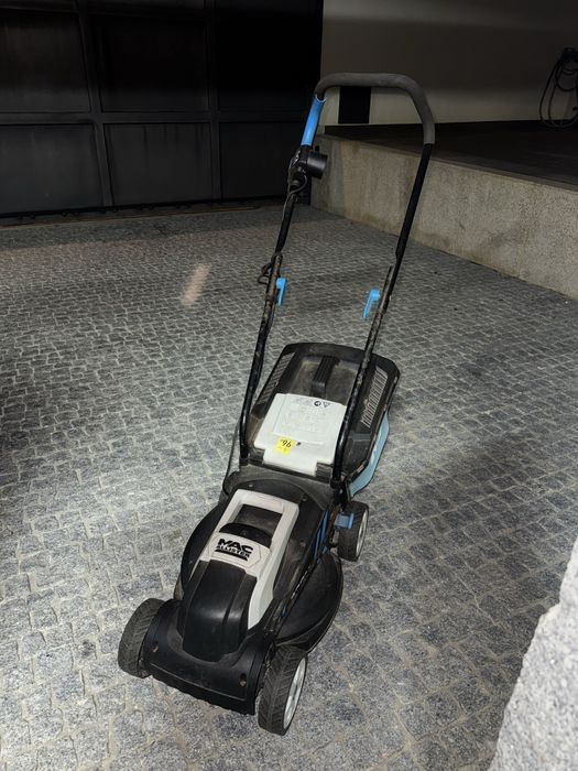 Cortador de relva eletrico