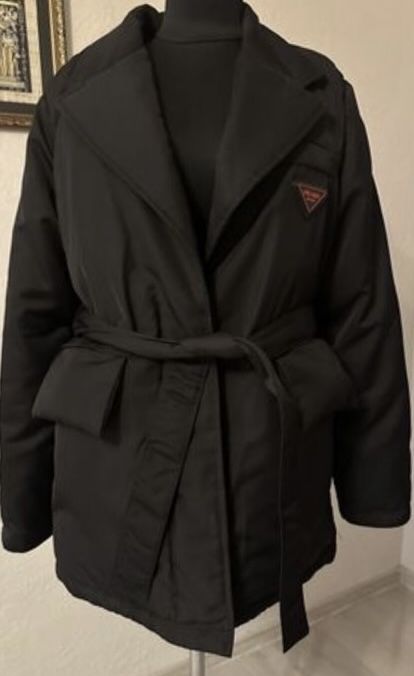 Продам зимову  куртку в стилі Prada. Рощмір с/м