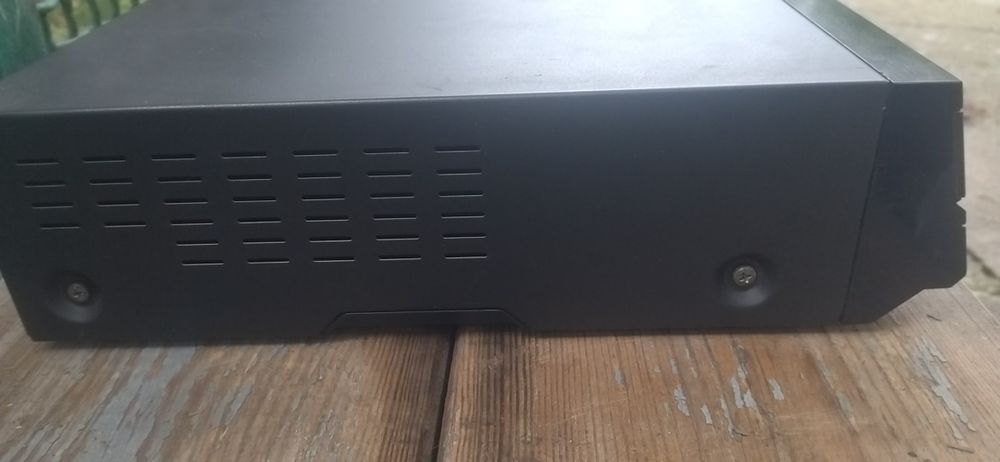 Відеомагнітофон JVC HR-D321EM