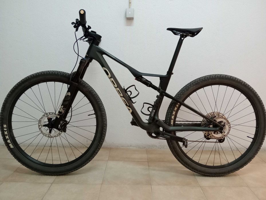 BTT Orbea Oiz M30 2025 como nova