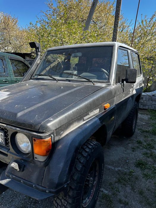 Toyota Land Cruiser 70