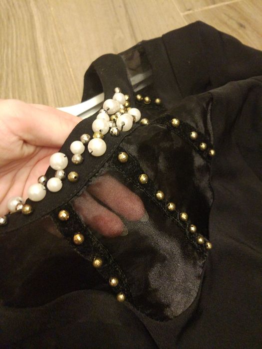 Bluzka baskinka czarna elegancka