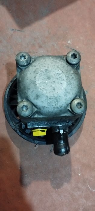 Гідропідсилювач керма volvo xc90