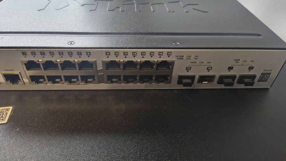 Switch przełącznik D-Link DSG-1510-20  zarządzalny