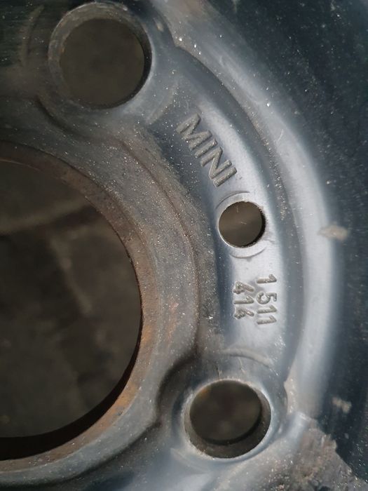 Mini Cooper koła zimowe na felgach stalowych