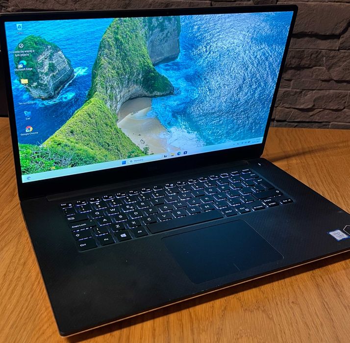 Laptop Dell Precision 5540 i9-9980HK 16GB SSD Quadro 4GB Win11