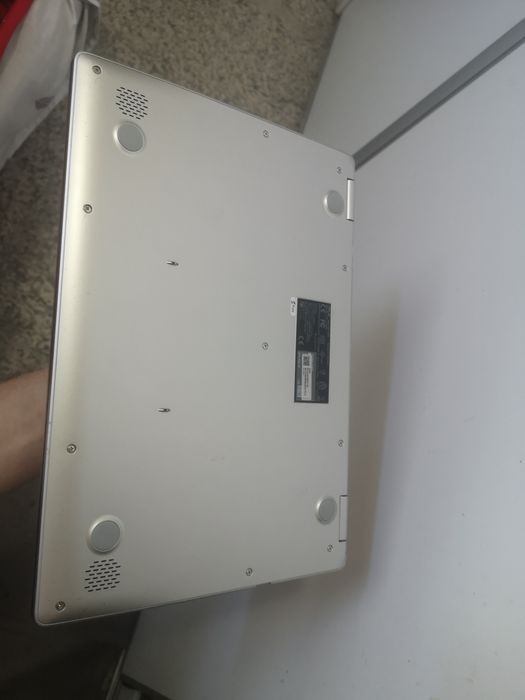 Ультрабук Asus C523N і чудовому стані