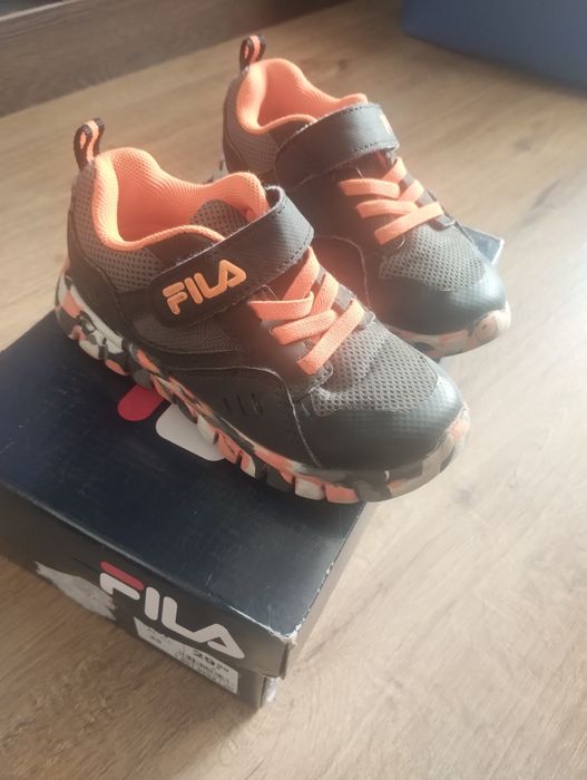 Adidasy lekkie siateczkowe Fila