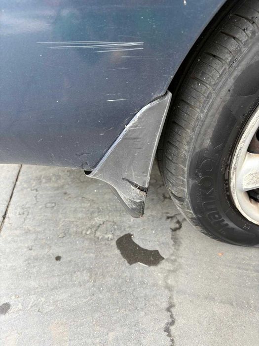Toyota Corolla 1.3 XLi 1996 – motor fiável, estética com história