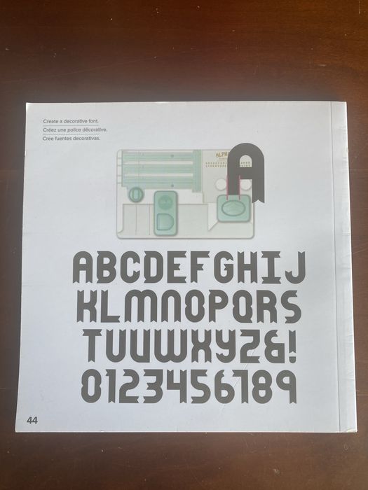 Placa de Corte de papel Alfabeto/Números (Alphabet Punch Board) We re Memory Keepers)