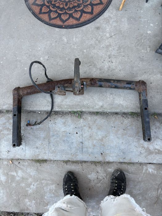 Hak do auta sprawny z tabliczką