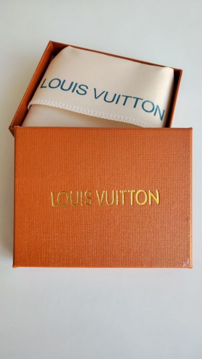 Подарочная коробка упаковка чехол louis Vuitton