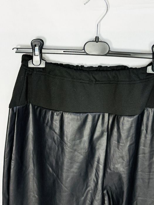 Czarne legginsy ciążowe skórzane M 38