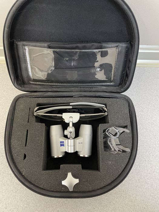 Carl Zeiss  EyeMag Pro F 3.5x 350mm