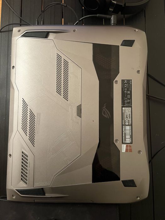 Kit Gaming/Portatil de alta performance ASUS ROG ediçao limitada