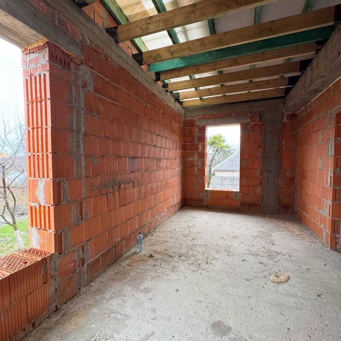 Продаж сучасних дуплексів в Мукачево