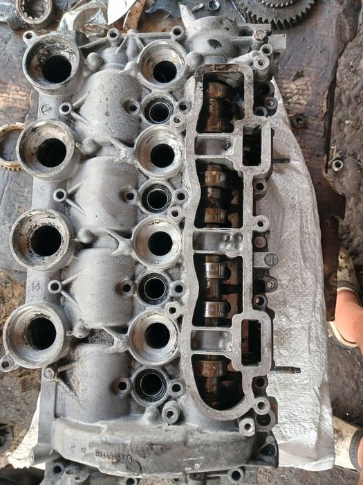 Головка пежо партнёр Ситроен берлинго 1.6 дизель 9655911480