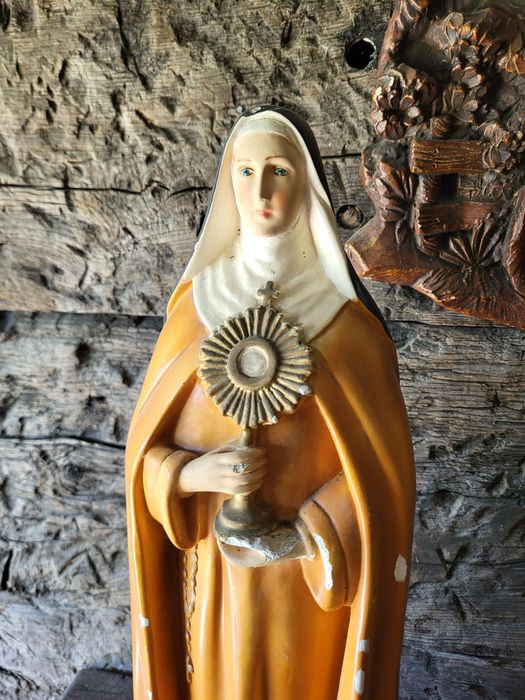 Stara figurka Święta Klara