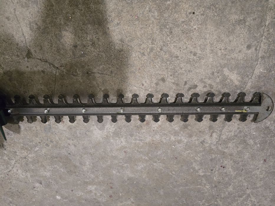 Nożyce elektryczne Parkside do żywopłotów