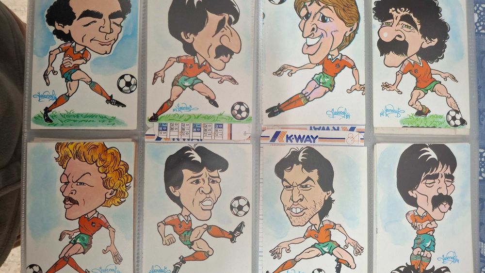 Coleção de 25 Calendários de Futebol de 1984