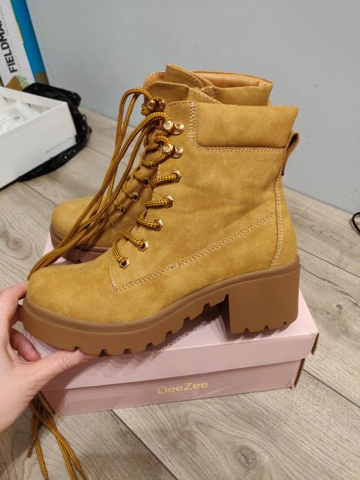 Trzewiki sznurowane camel DeeZee, rozmiar 39/ 25,5 cm