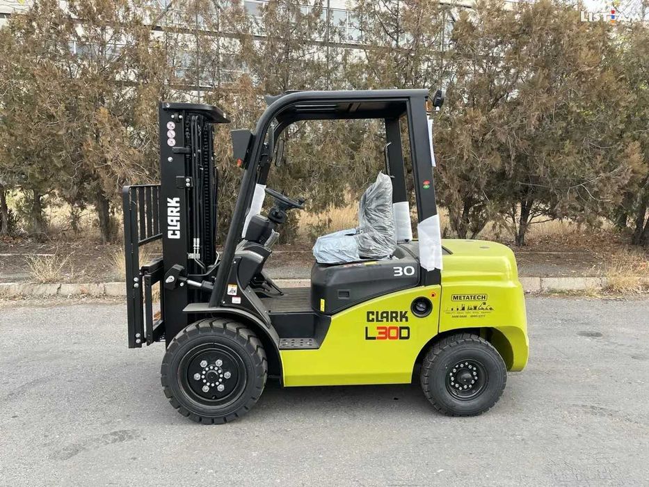 CLARK L30D НОВИЙ Дизельний навантажувач, погрузчик, кара