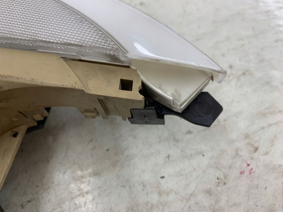 mercedes w211 lampka wnętrza oświetlenie kabiny szyberdach