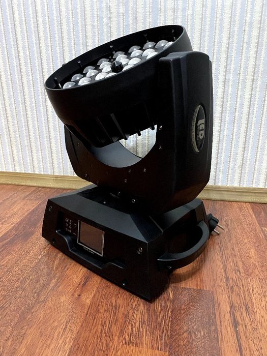 Светодиодная LED голова прожектор PR-C014D 36*18W ZOOM споты