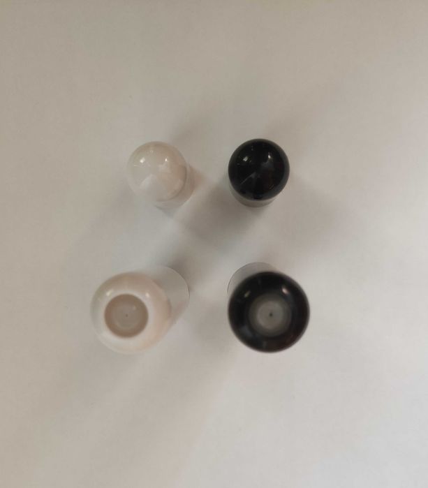 Mini buteleczki wielokrotnego użytku na perfumy 5ml biała i czarna