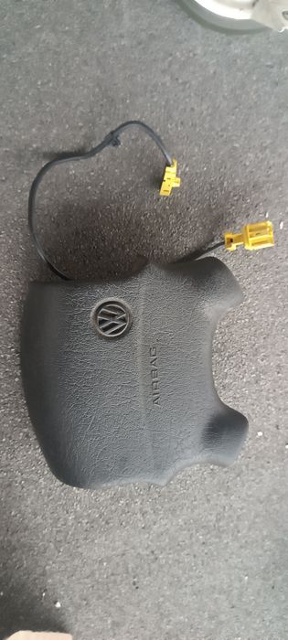 Poduszka powietrzna kierownicy VW Golf 3
