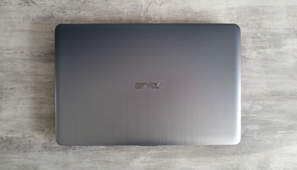 Asus VivoBook Max