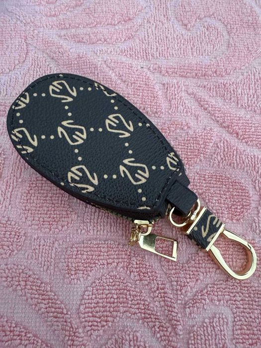 Новая ключница, для ключей автомобиля и тд!