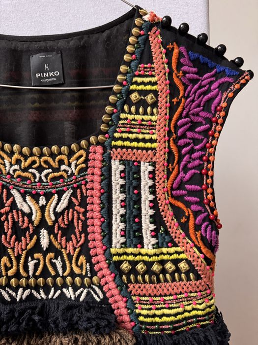 Італійська сукня Pinko з вишивкою