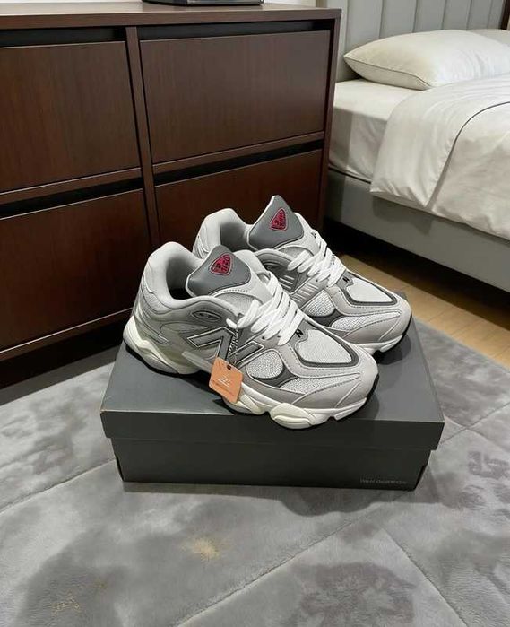 New Balance 9060 Rain Cloud Grey Rozmiar 41.5