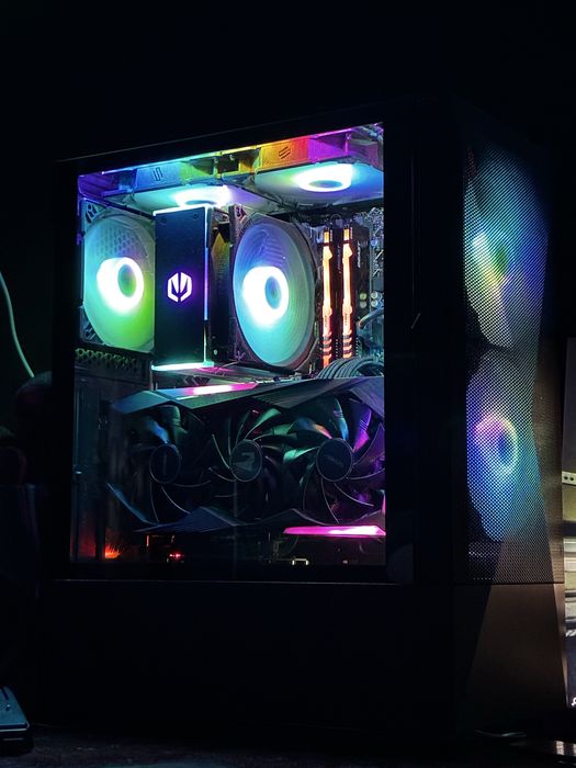 Komputer  gamingowy intel 12gen. Rtx 3070 32gb ram 2 TB SSD zamienie