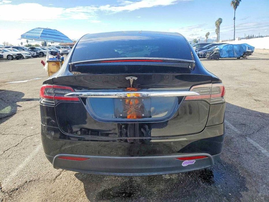 Бампер Tesla Model X Розборка Тесла Модел Х