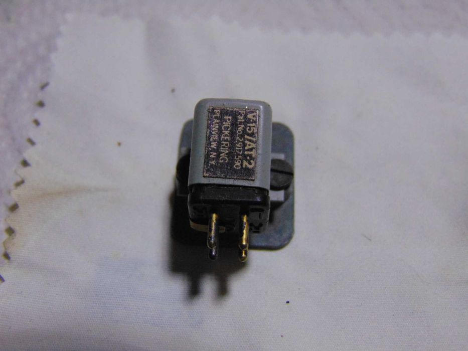 Duas cabeças Gira Discos Pickering V15/AC-2 outra Pickering V15/AT-2