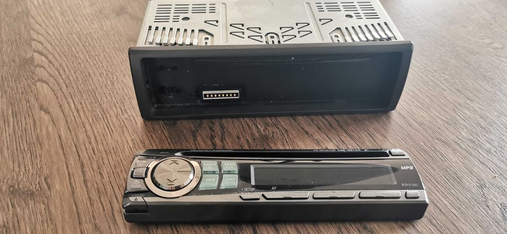 Radio samochodowe ALPINE CDE-9872R