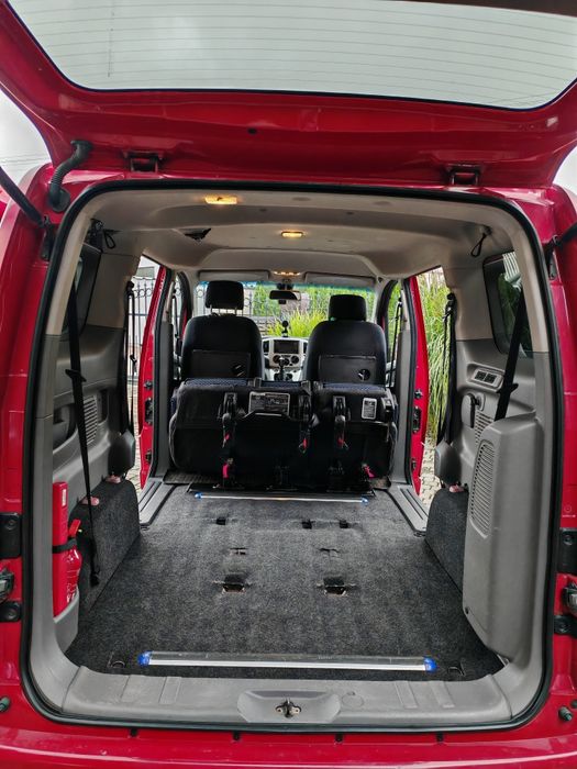 Transport: 7 osób, XXL, osoby niepełnosprawne, lotnisko.Poznań okolice