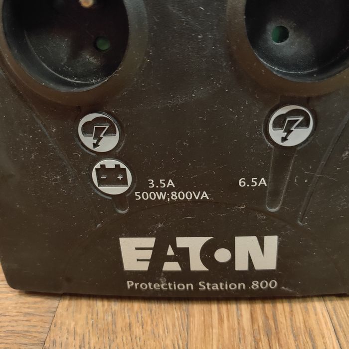 Zasilacz UPS Eaton Protection Station 800