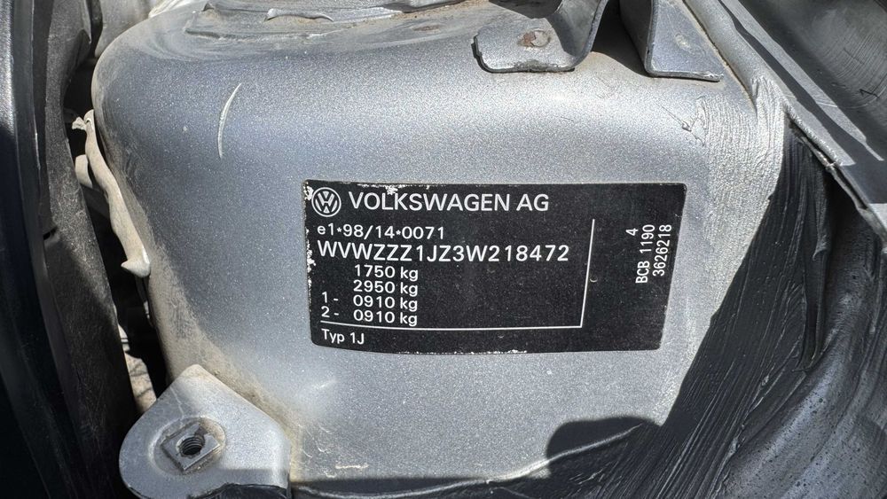 Volkswagen Golf 2002 VIN WVWZZZ1JZ3W218472 фото оголошення 17 з 19