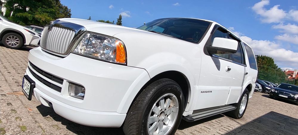 Lincoln Navigator