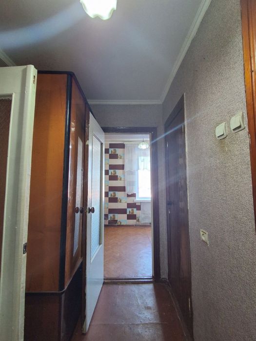 Продаю 1-кімнатну квартиру в м. Ромни, район 5-ї школи